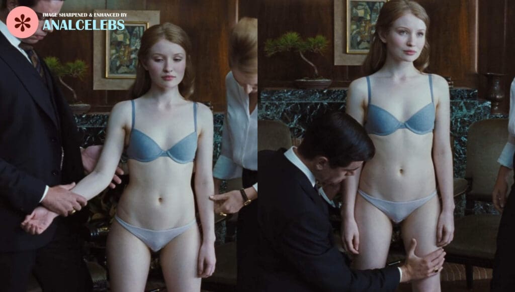 Emily Browning Nude - Pussy