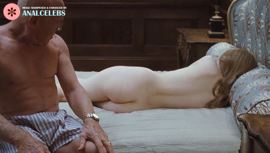 Emily Browning Nude - Ass